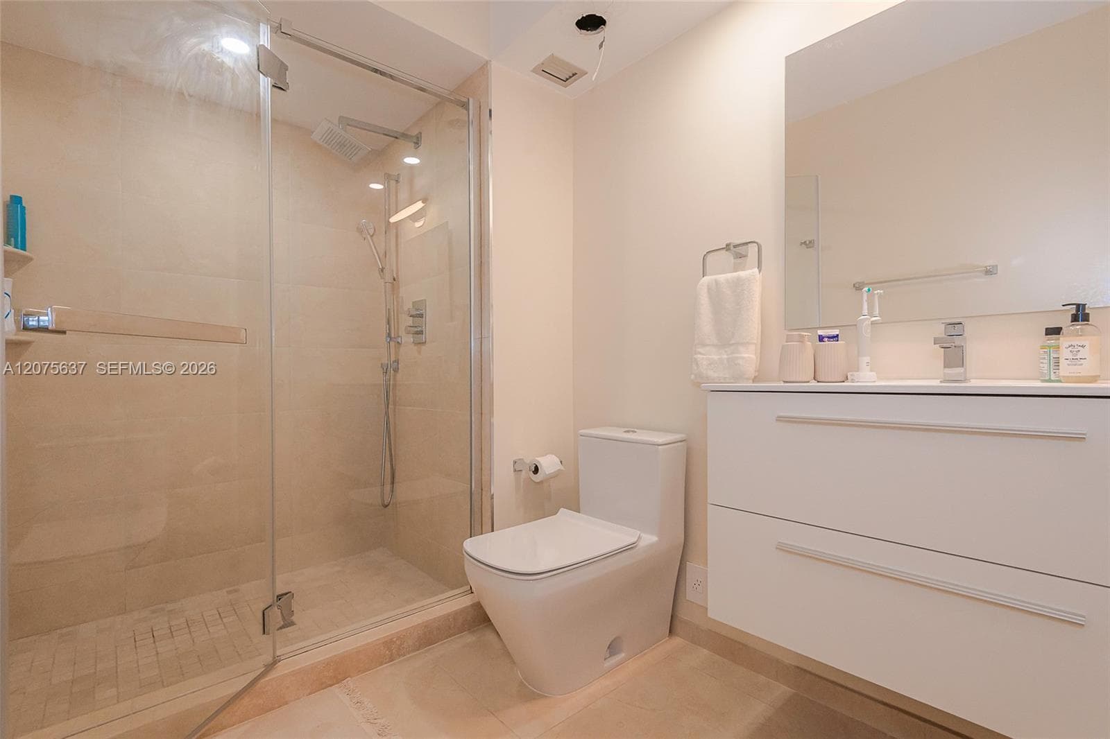 OLYMPUS CONDO · #521 in Hallandale Beach - Photo 21