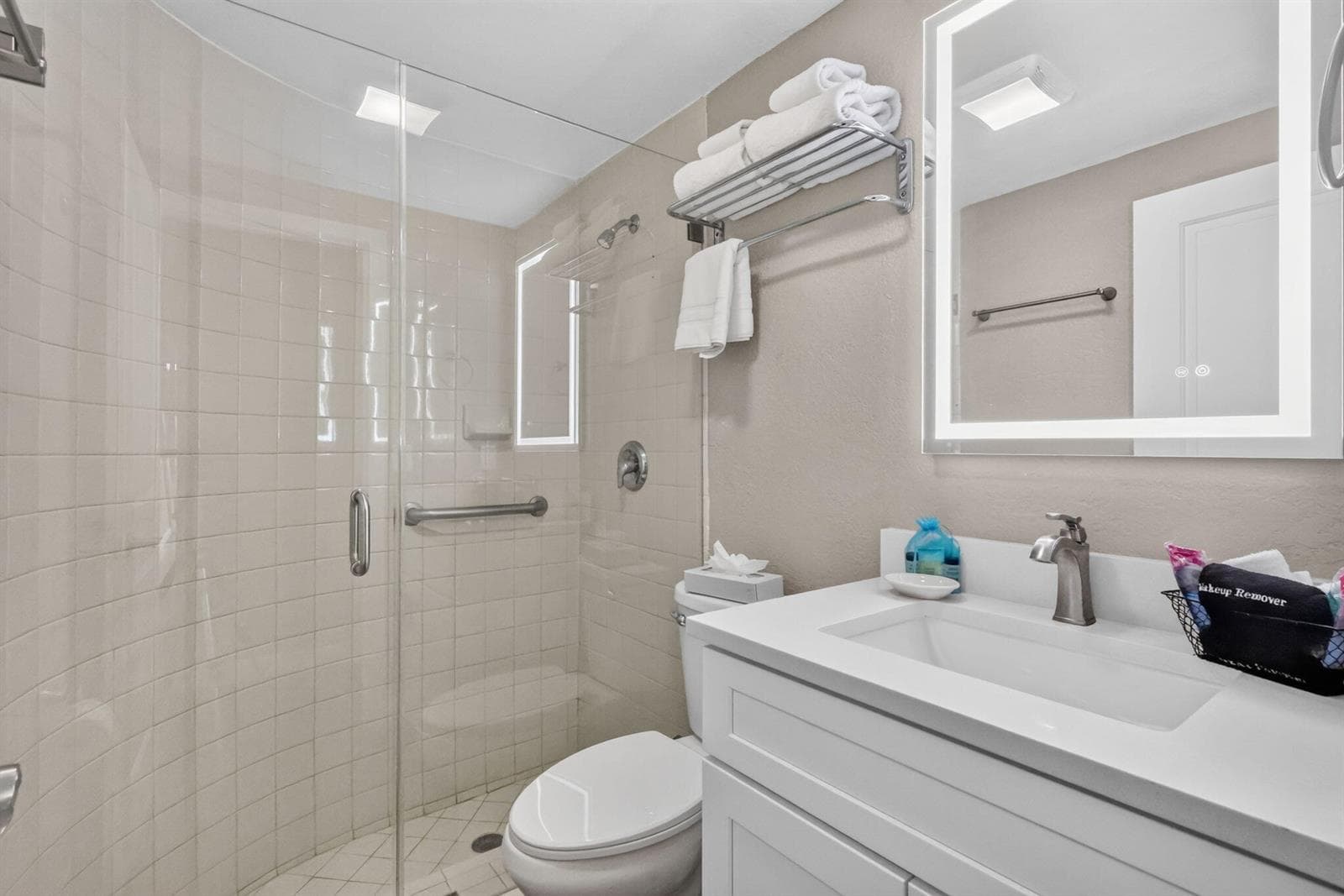 Downstairs Bedroom/Bathroom
