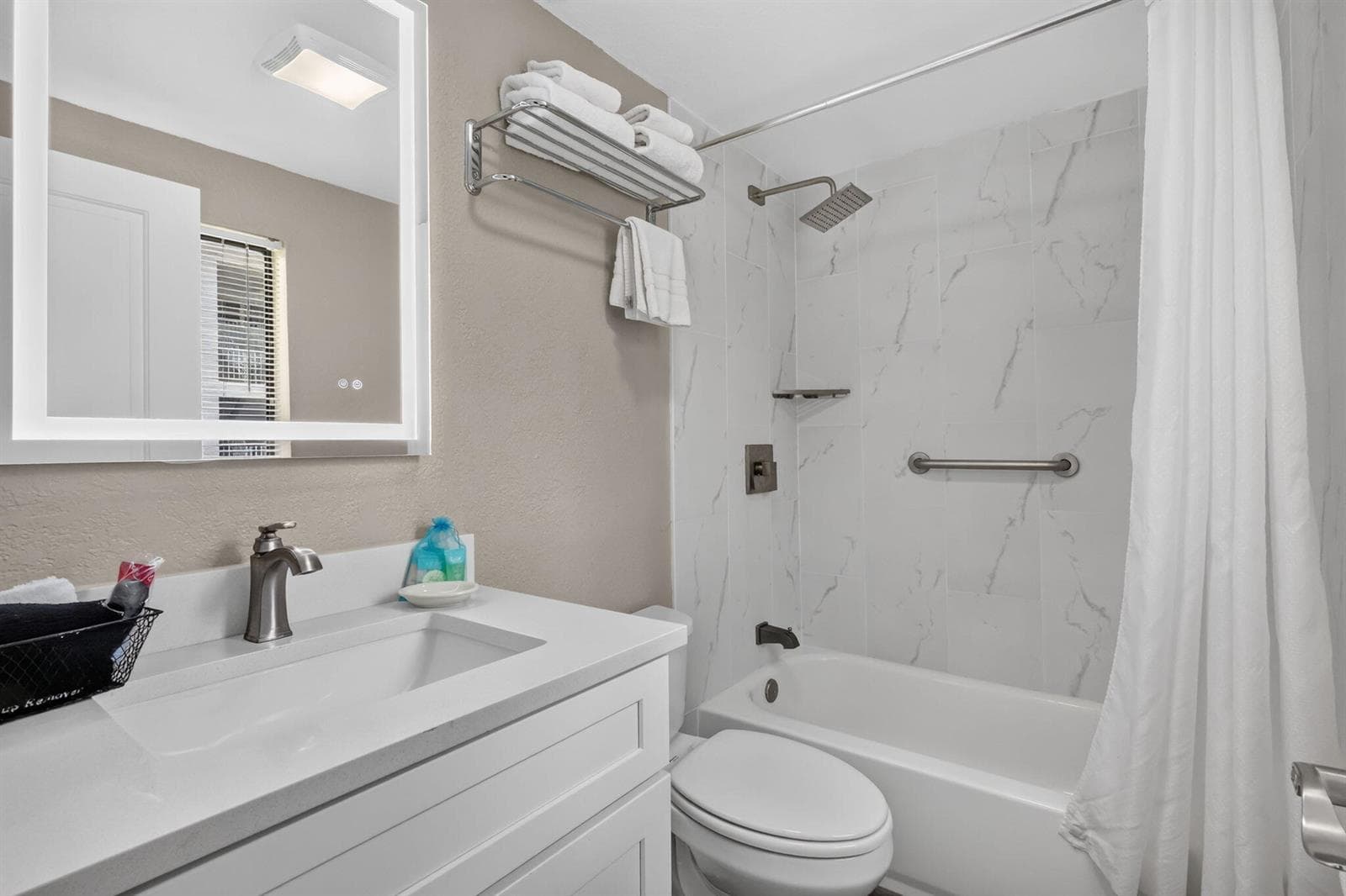 2nd Bathroom