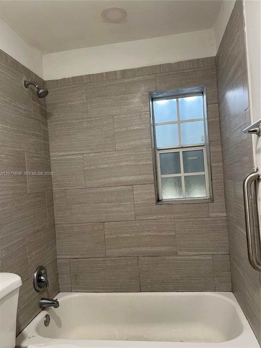 1851 NW 51st Ter photo 17