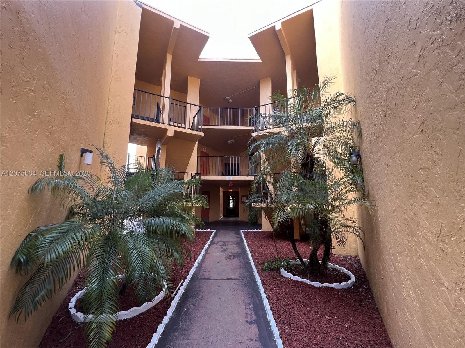 HERITAGE CIRCLE CONDO · #13-1C in Deerfield Beach - Photo 23