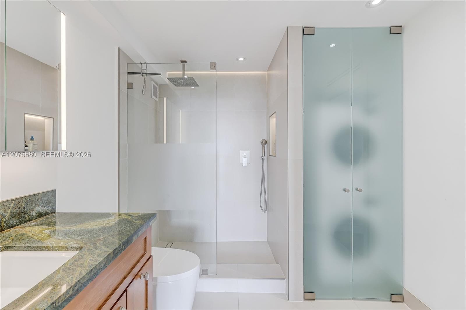 THE PRESIDENTIAL CONDO · #903 in Miami Beach - Photo 18