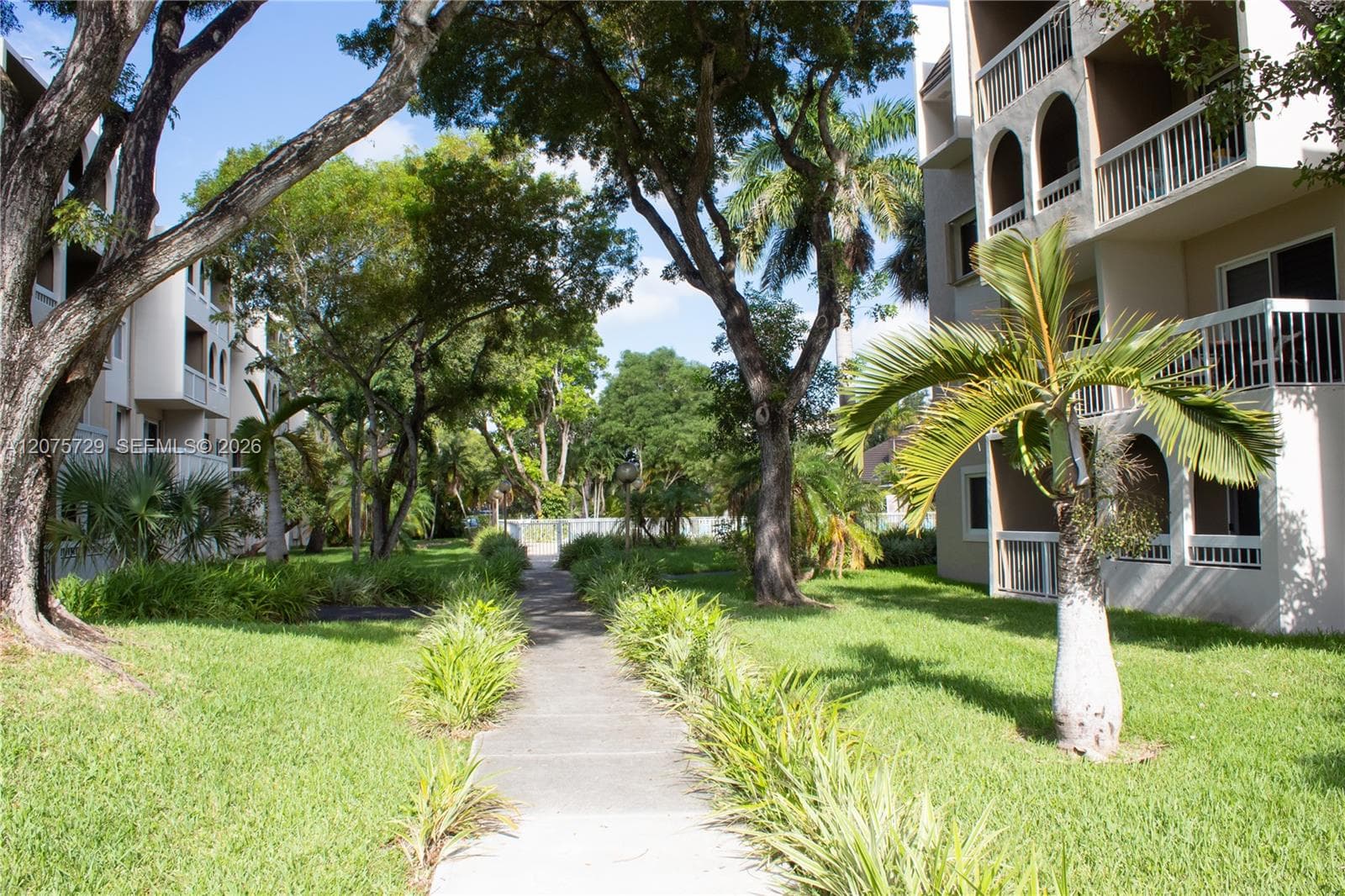Village of Kings Creek · #L-406 in Miami - Photo 66