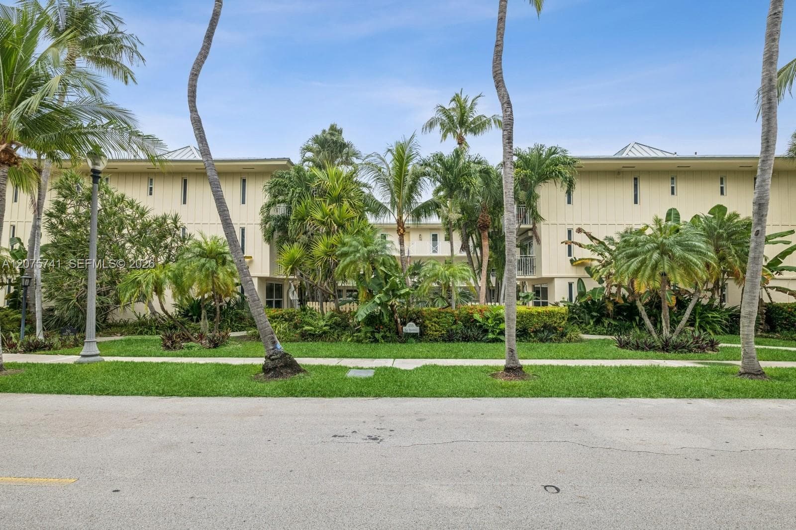 CAY POLYNESIA · #107 in Key Biscayne - Photo 2