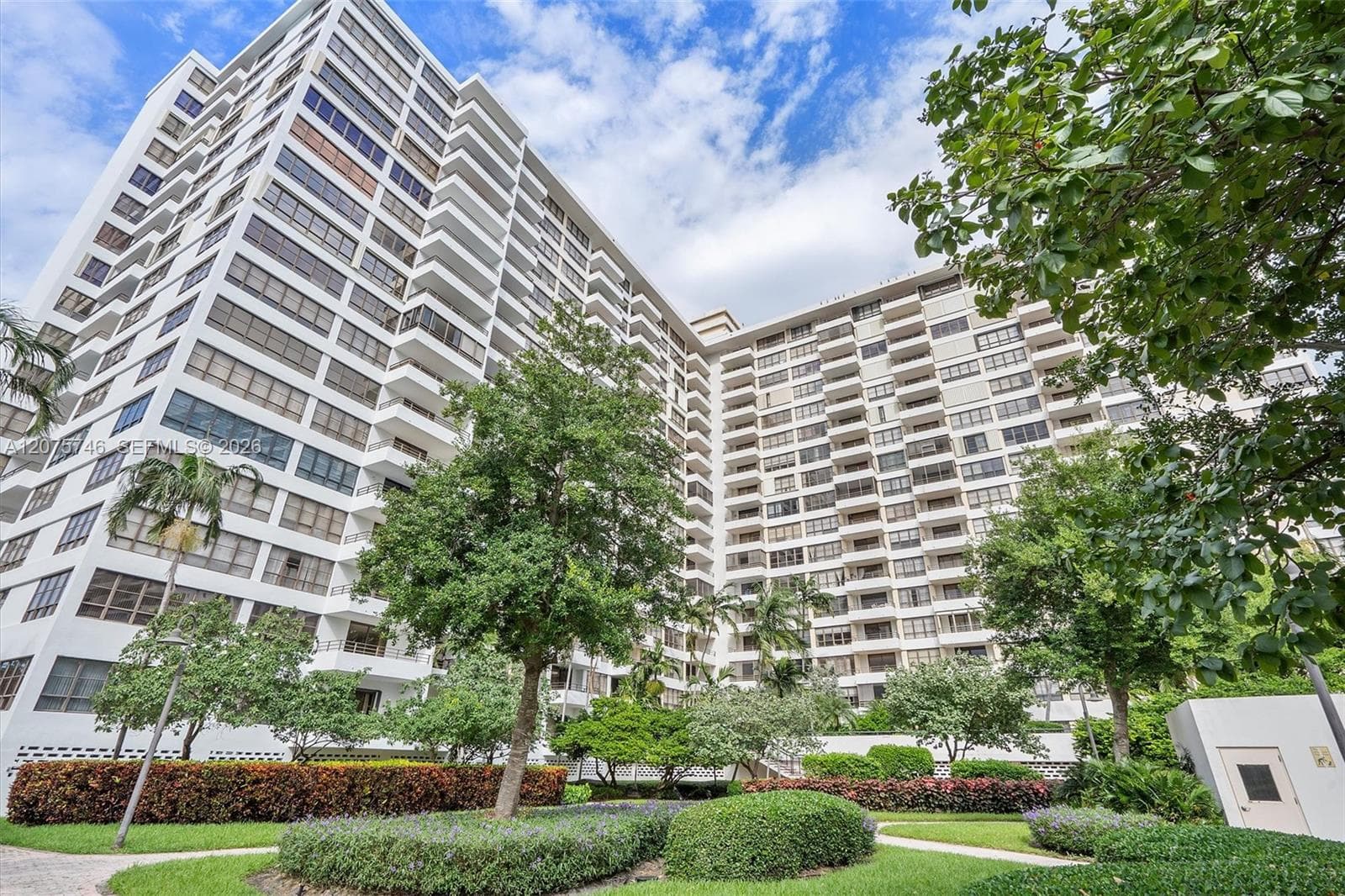 THE OLYMPUS CONDO · #305 in Hallandale Beach - Photo 32