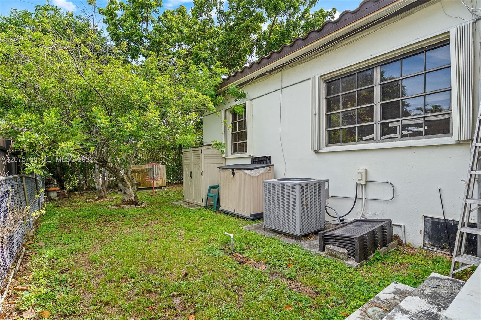 5980 SW 13th St photo 47