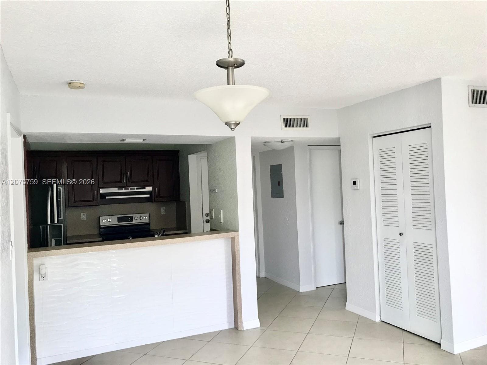 LAS BRISAS COUNTRY CLUB · #F310 in Hialeah - Photo 4