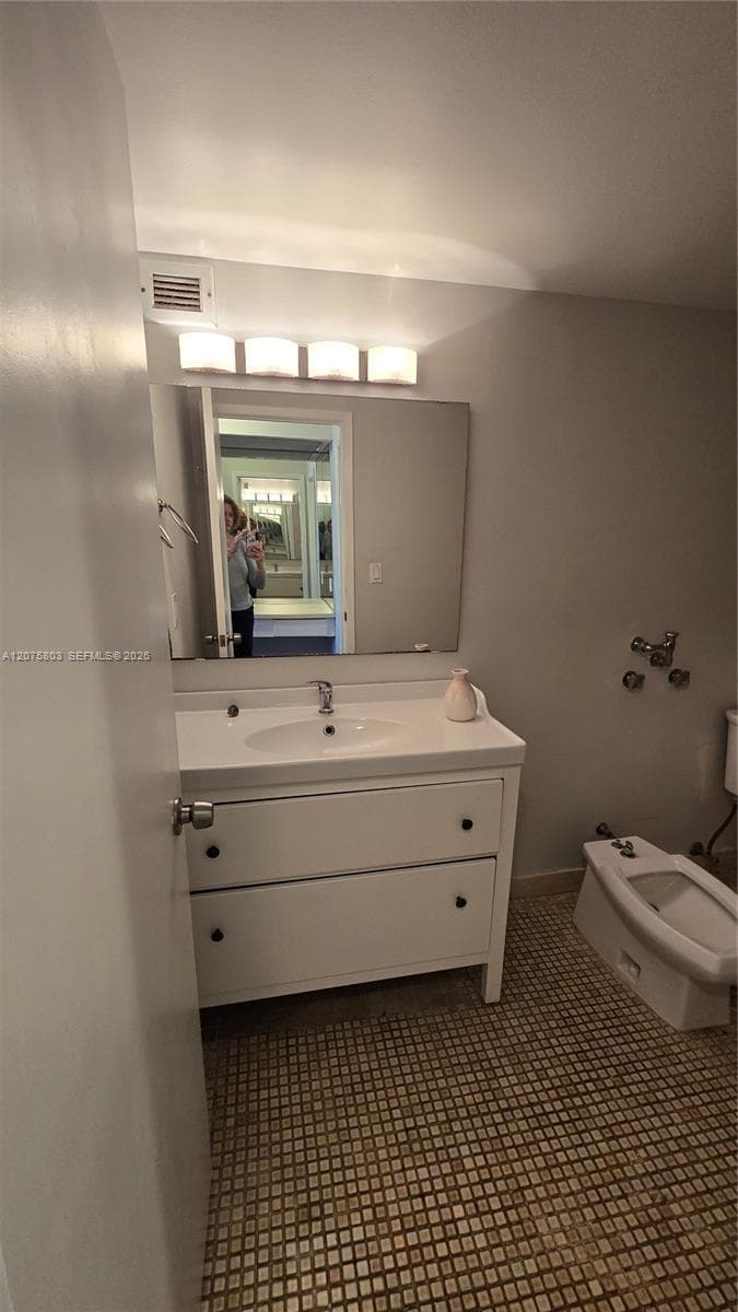 OLYMPUS CONDO · #2317 in Hallandale Beach - Photo 38