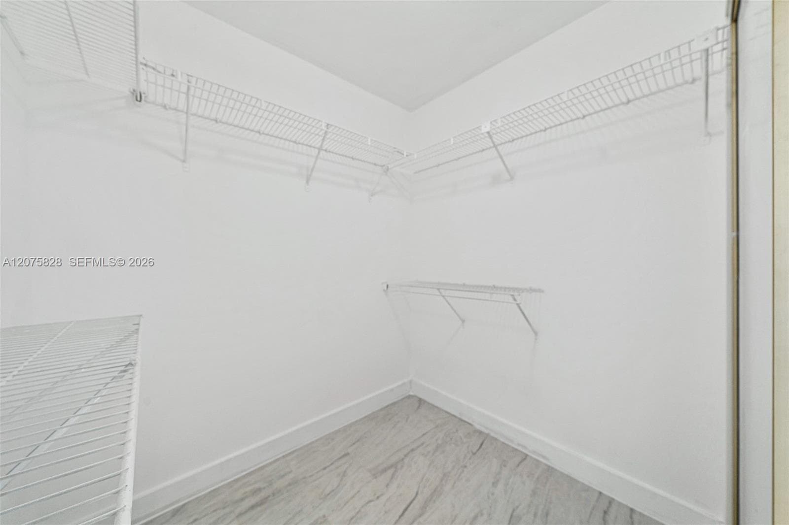 1401 NE 9th St #26 photo 13