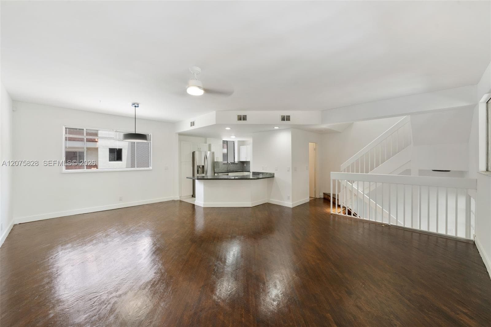 1401 NE 9th St #26 photo 5