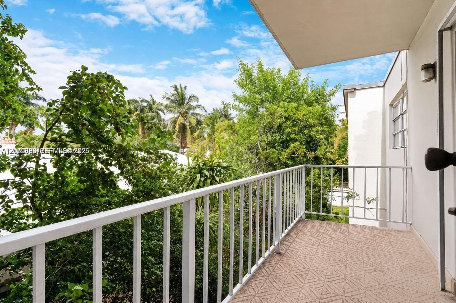 JEFFERSON GARDENS CONDO · #8 in Miami Beach - Photo 2