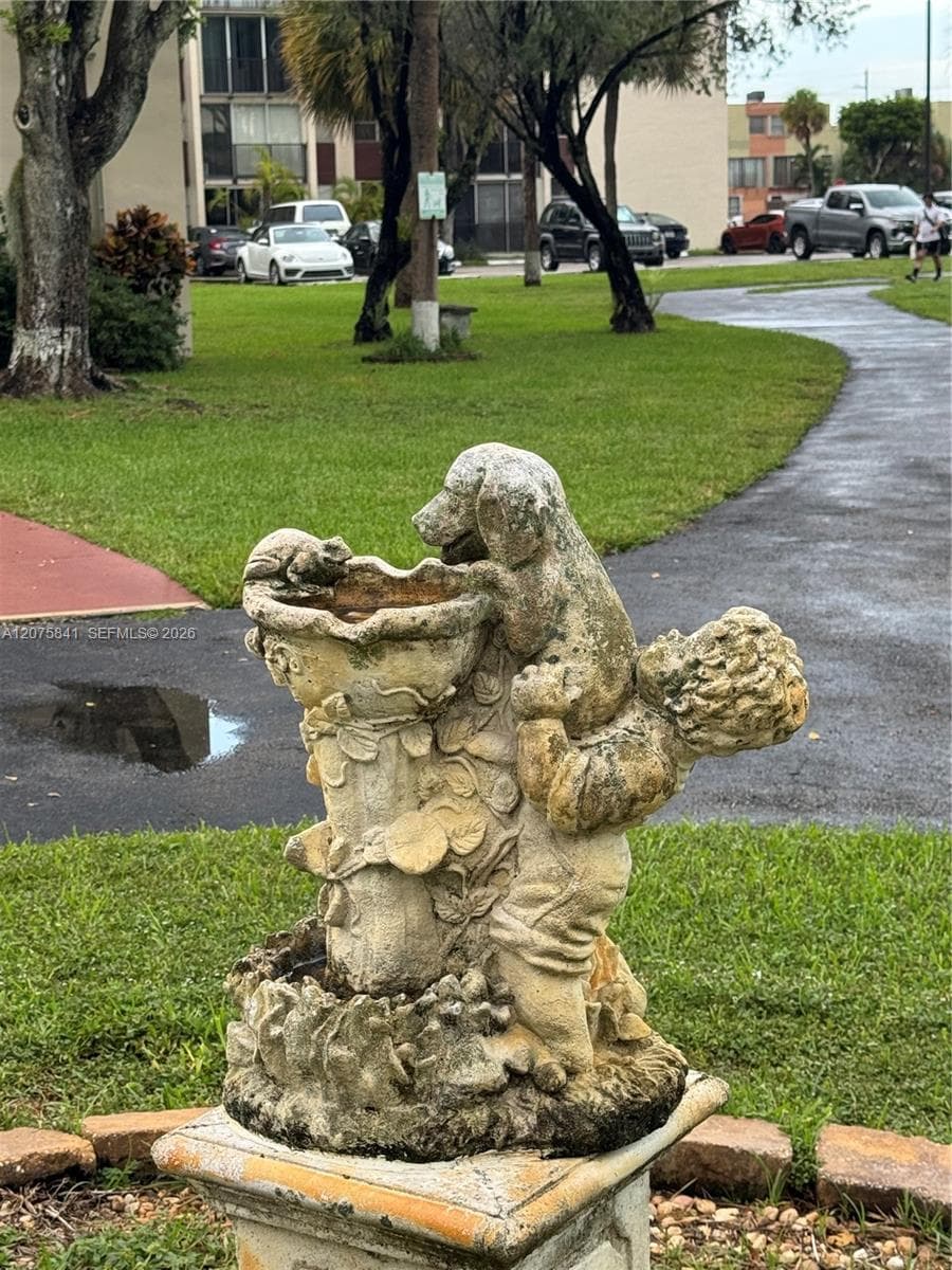 Versaille Gardens 1 · #103 in Miami - Photo 37