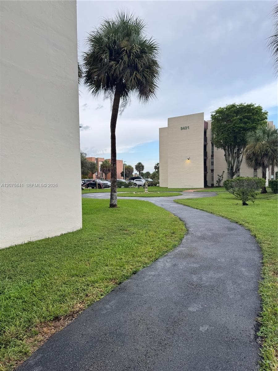 Versaille Gardens 1 · #103 in Miami - Photo 35