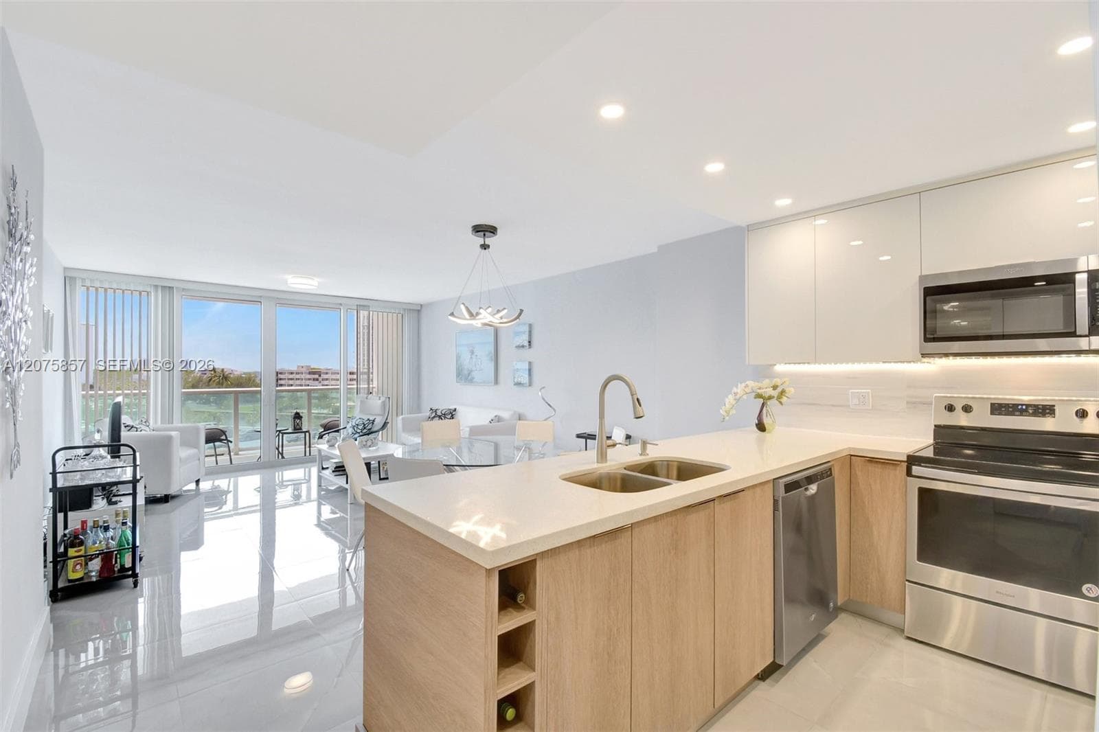 Arlen House East Condo · #502 in Sunny Isles Beach - Photo 6