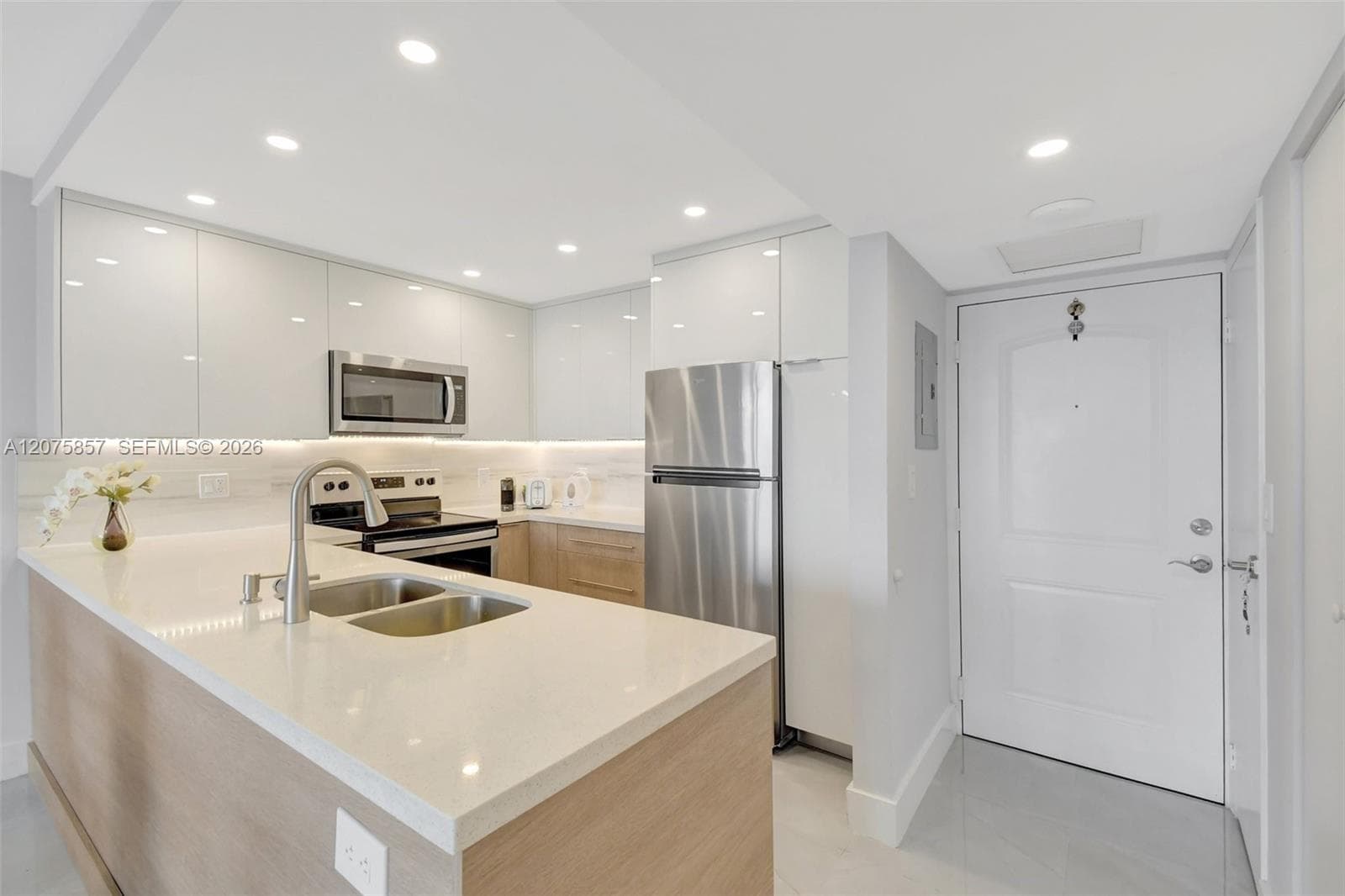 Arlen House East Condo · #502 in Sunny Isles Beach - Photo 7