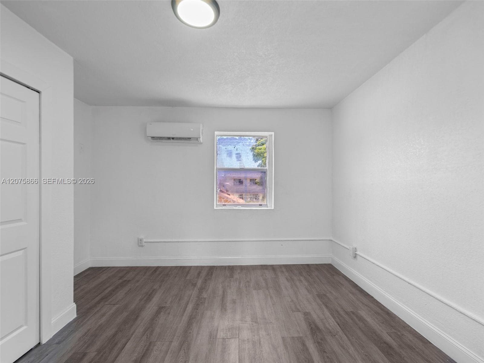 500 SW 8th Ave photo 14