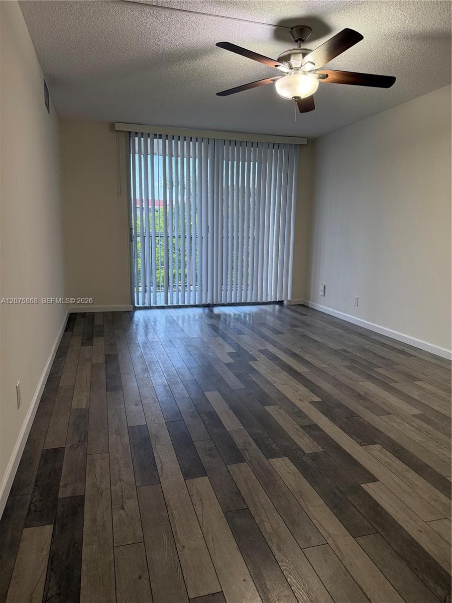 DESOTO PARK CONDO · #407 in Hallandale Beach - Photo 10