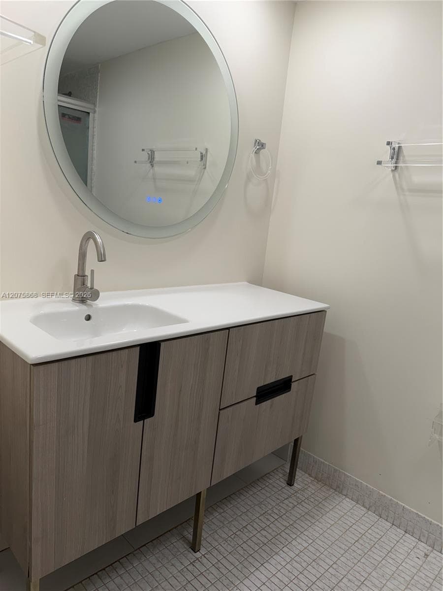 DESOTO PARK CONDO · #407 in Hallandale Beach - Photo 11