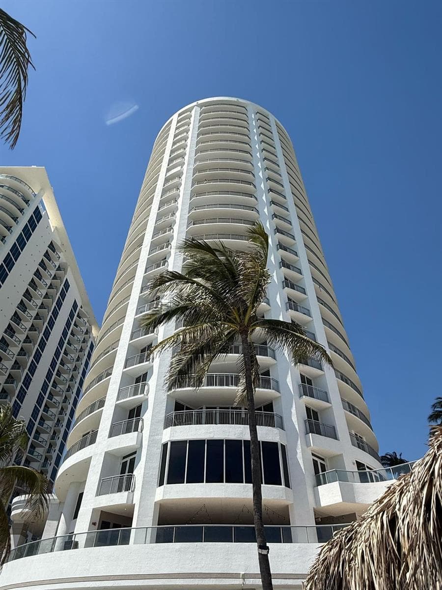 Ocean Point (Back)