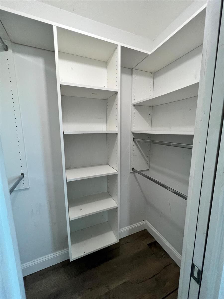 2nd Bedroom Closet