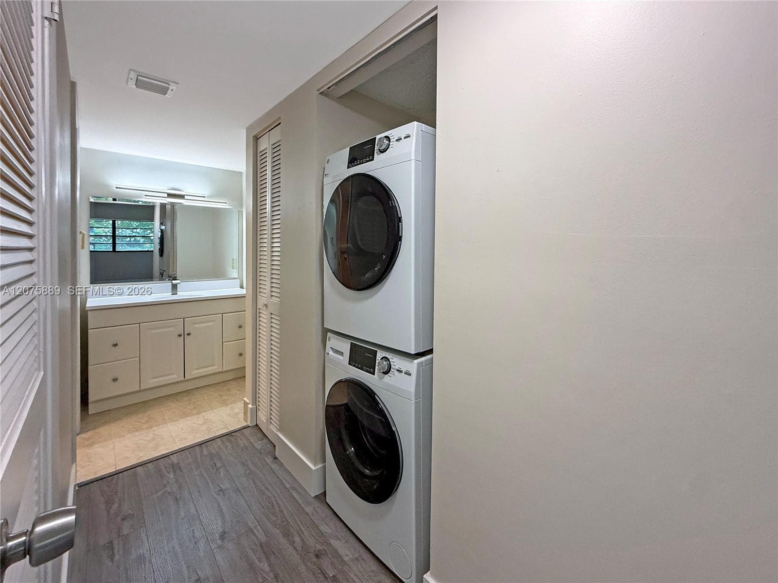WESTCHESTER POINT CONDO · #309 in Miami - Photo 16