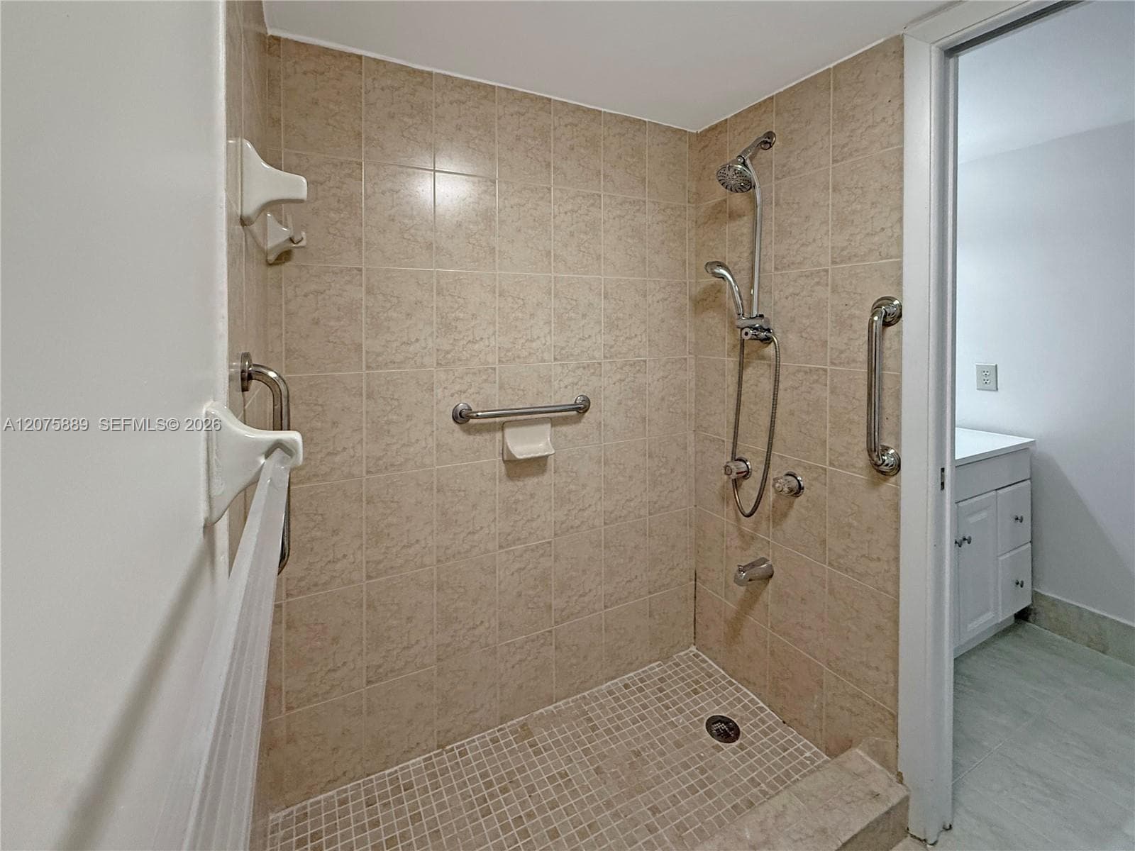 WESTCHESTER POINT CONDO · #309 in Miami - Photo 19