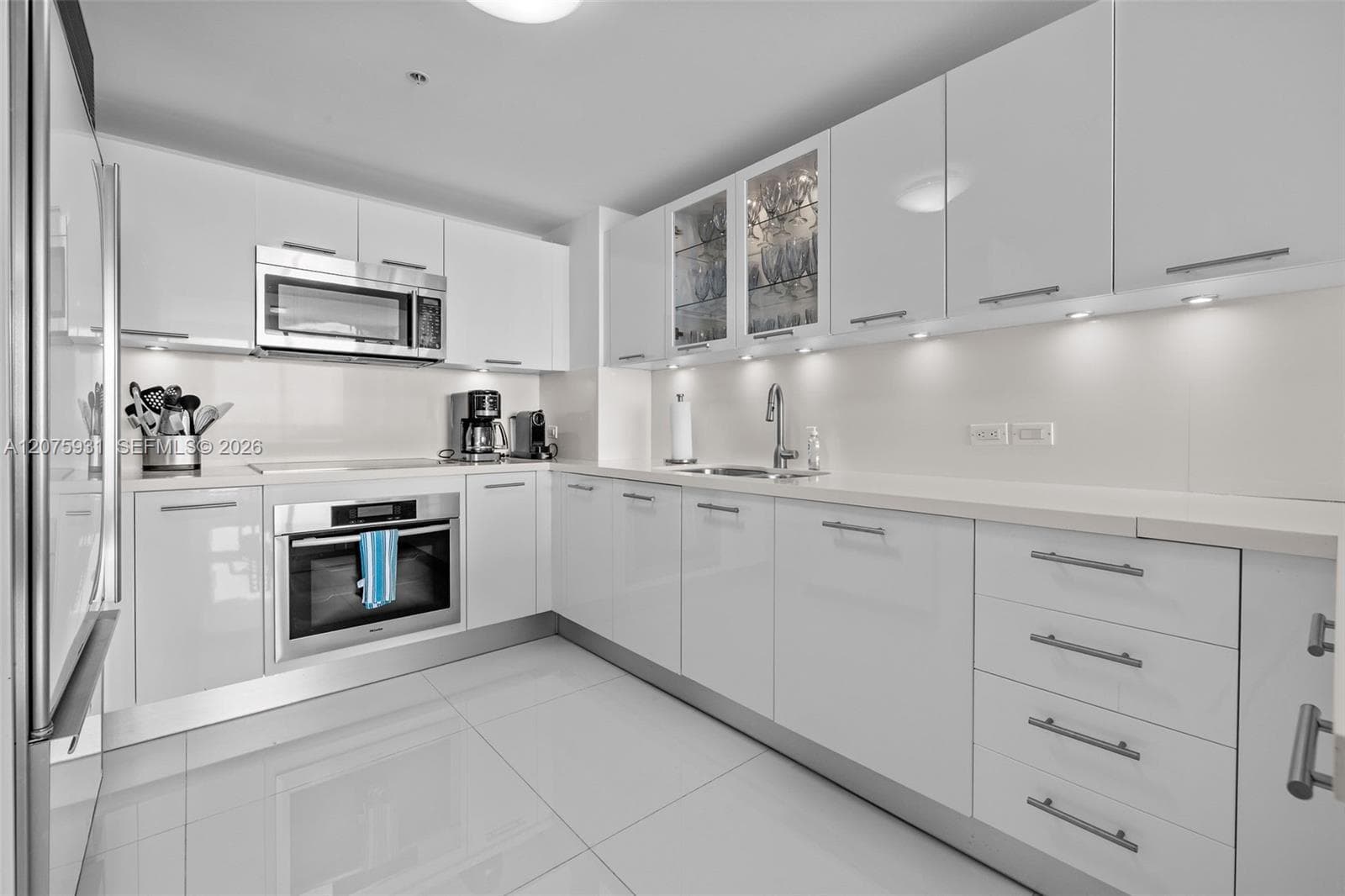 Carillon Miami Beach · #1602 in Miami Beach - Photo 12