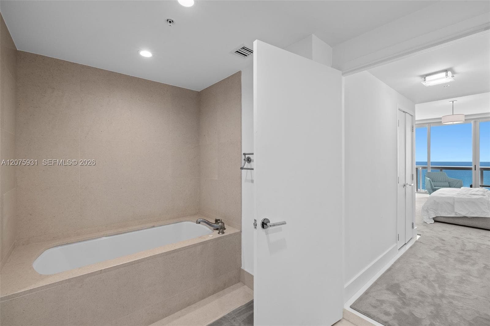 Carillon Miami Beach · #1602 in Miami Beach - Photo 21