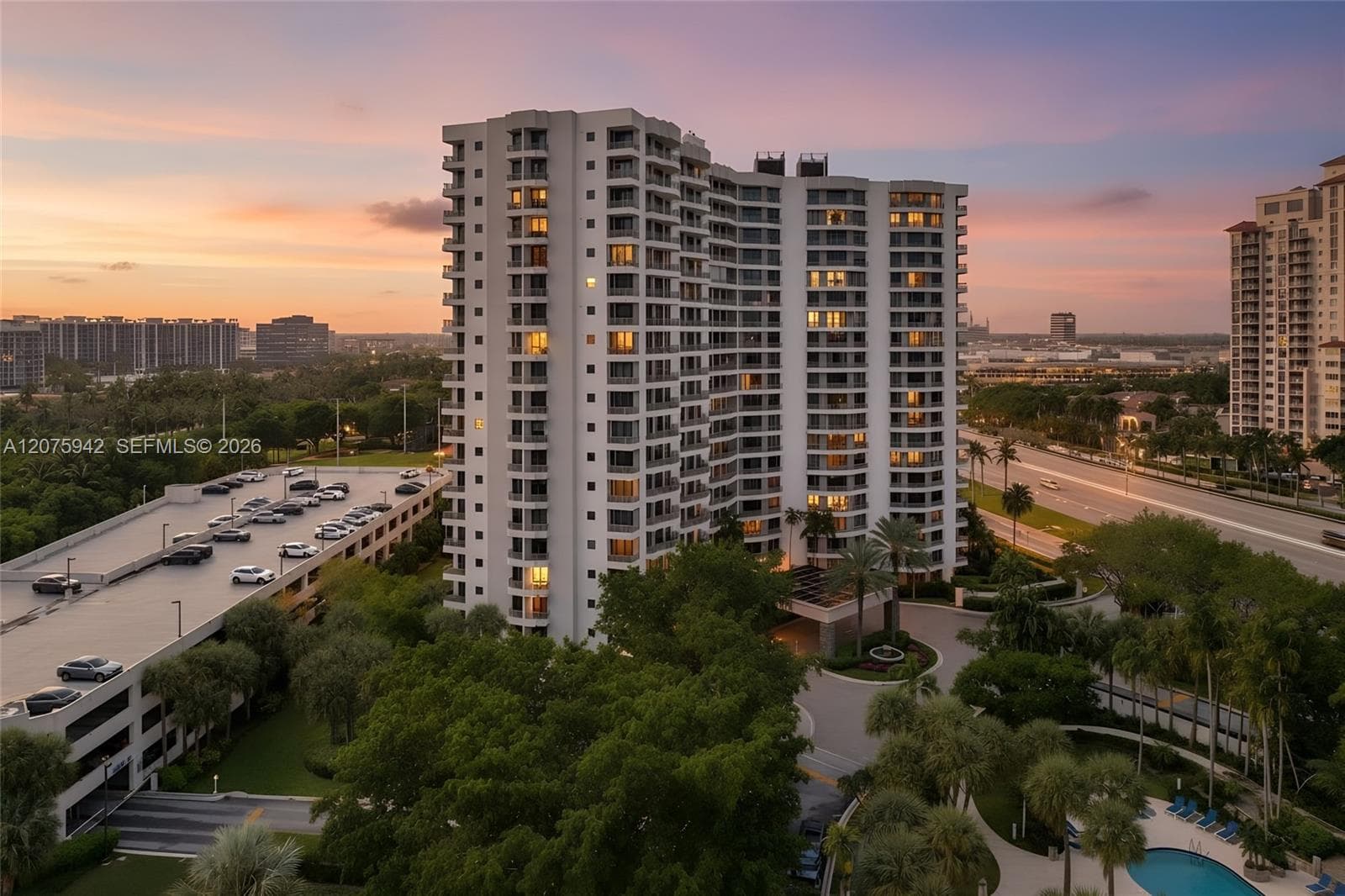 PARC CENTRAL AVENTURA · #LP03 in Aventura - Photo 2
