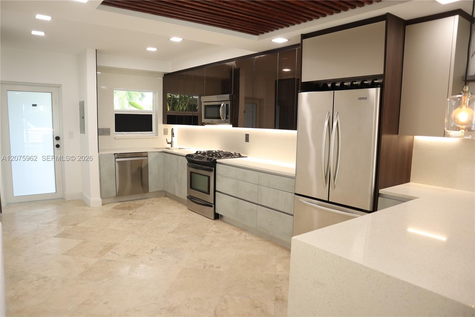 KEYSTONE ARMS CONDO · #112 in North Miami - Photo 3