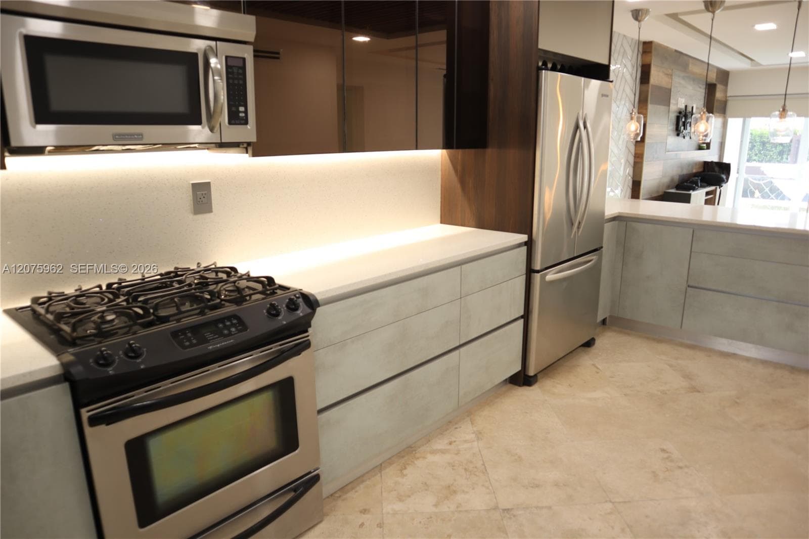 KEYSTONE ARMS CONDO · #112 in North Miami - Photo 5