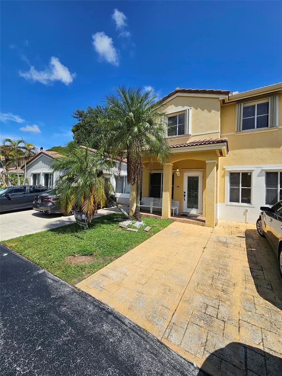 16435 SW 96th Ter #16435 photo 2