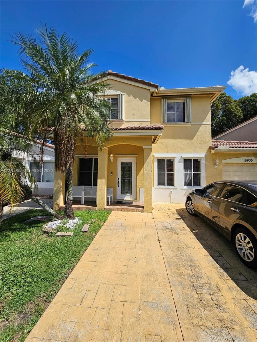 16435 SW 96th Ter #16435 photo 1