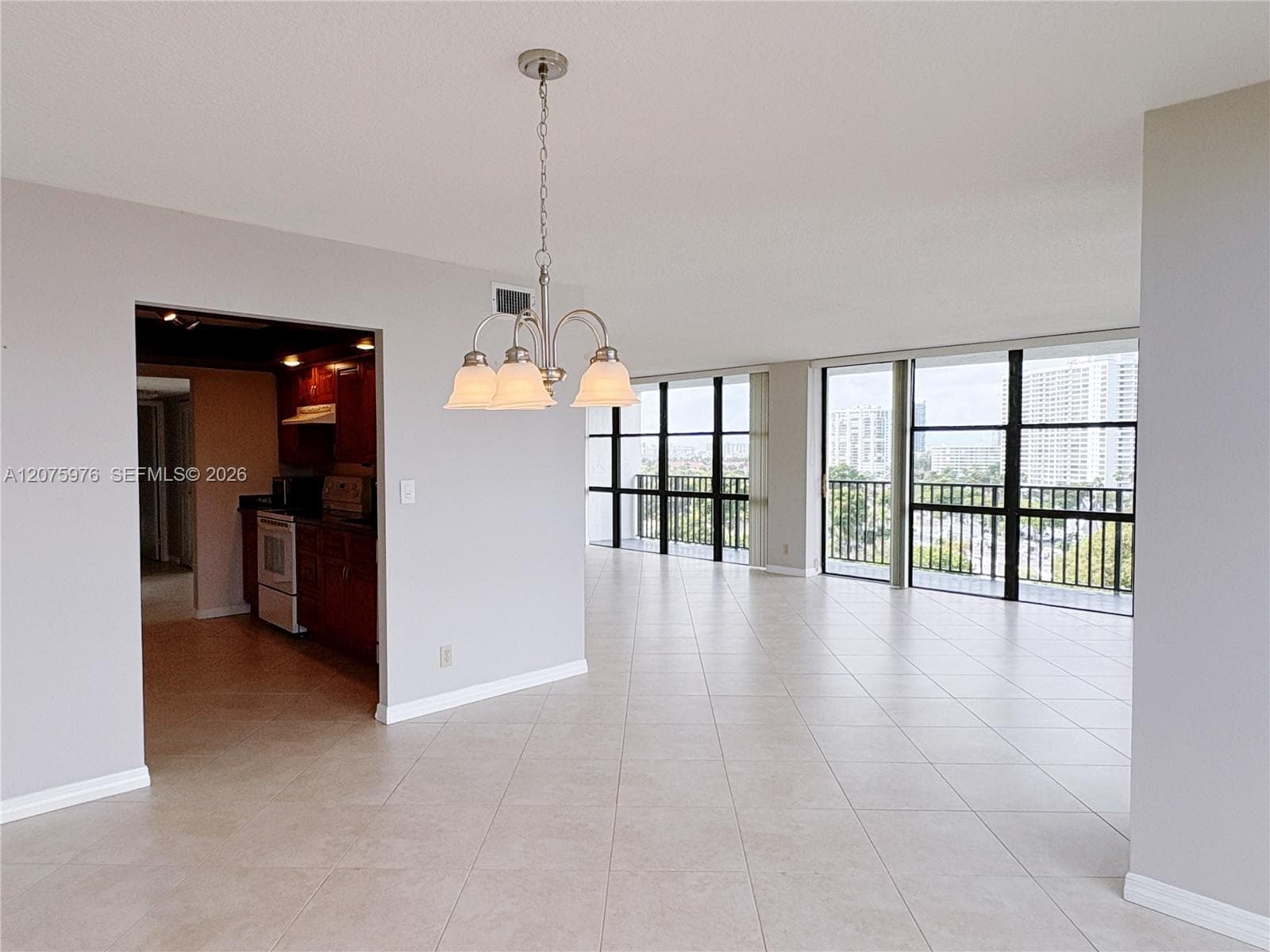 OCEANVIEW PARK CONDO · #909 in Hallandale Beach - Photo 13