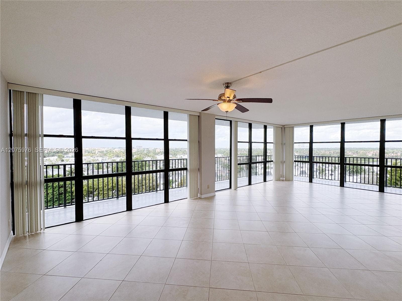 OCEANVIEW PARK CONDO · #909 in Hallandale Beach - Photo 3