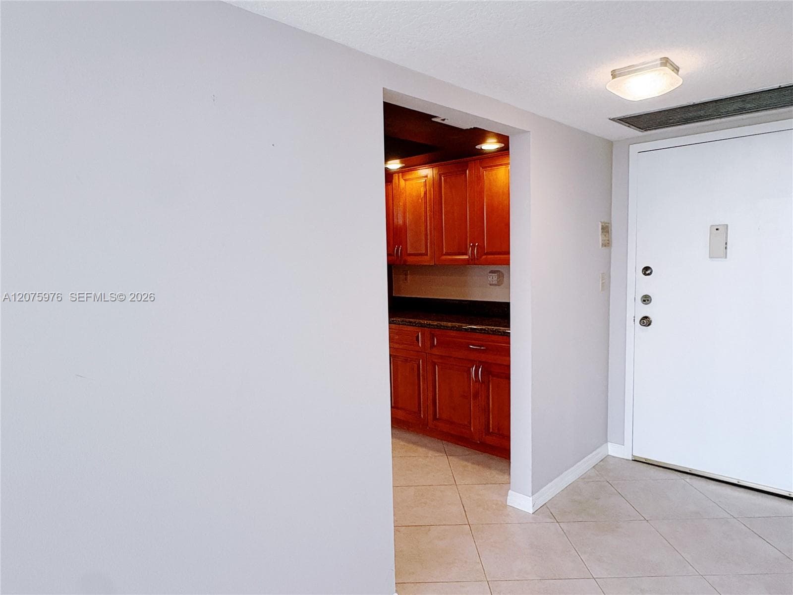 OCEANVIEW PARK CONDO · #909 in Hallandale Beach - Photo 18