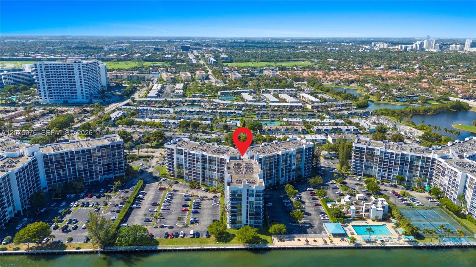 OCEANVIEW PARK CONDO · #909 in Hallandale Beach - Photo 31