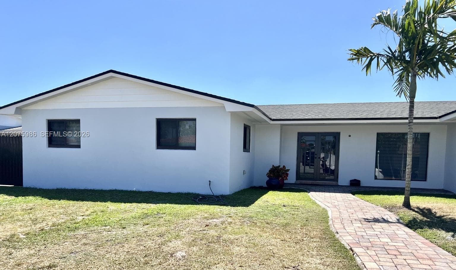 14072 SW 80th St photo 1