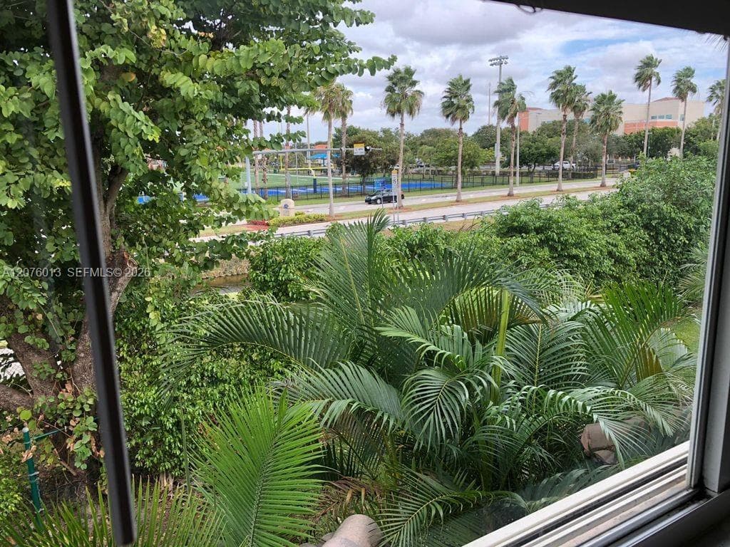 LAS BRISAS AT DORAL CONDO · #105 in Doral - Photo 12