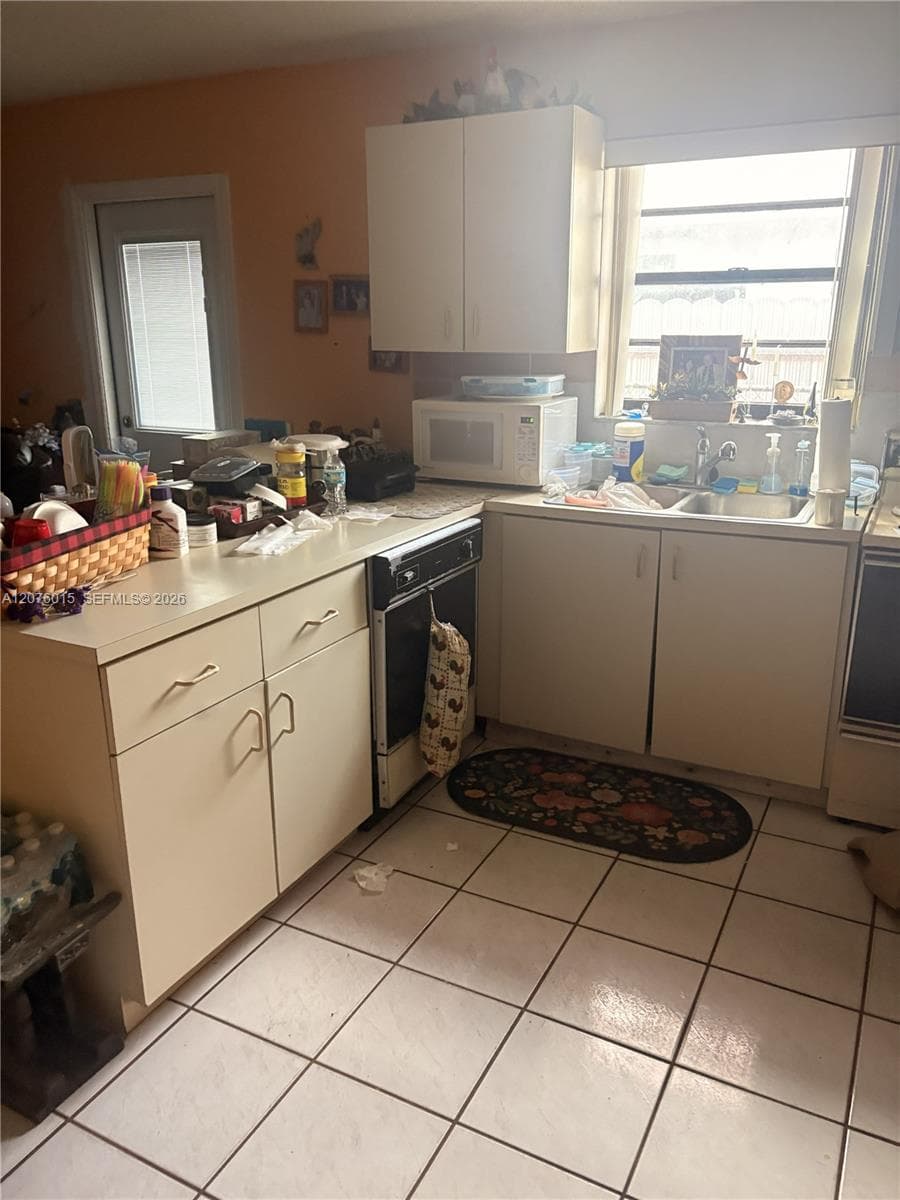 12820 NW 104th Ave photo 6