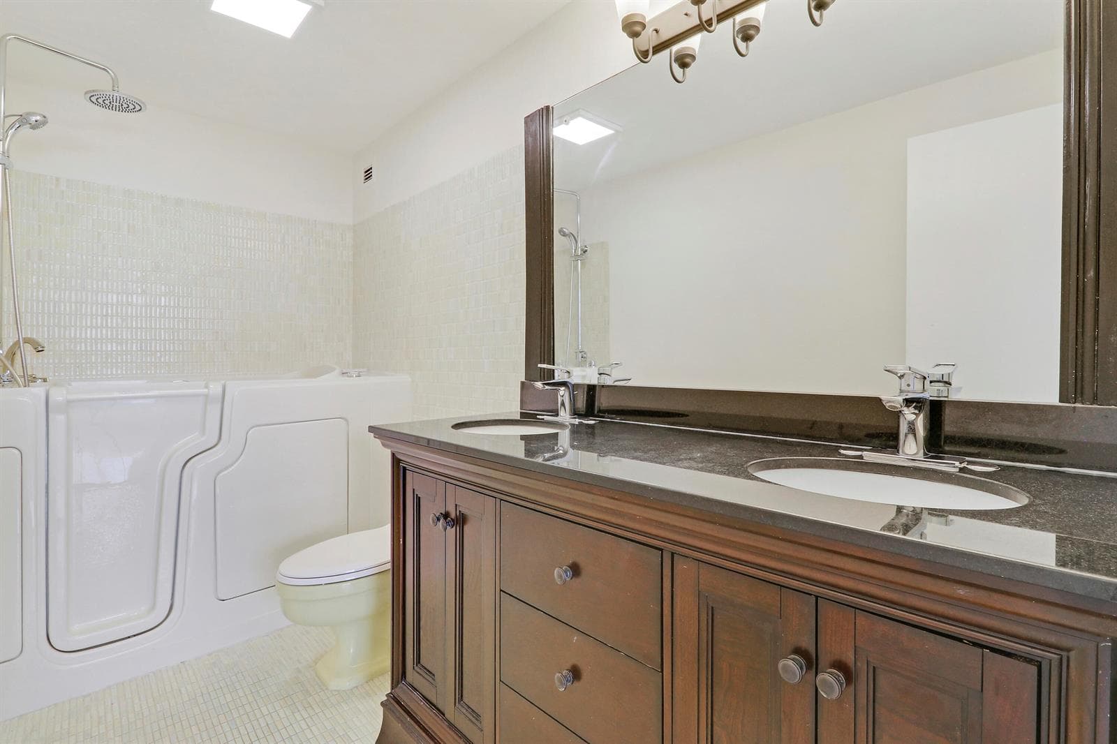 Primary Bath Dual Sinks