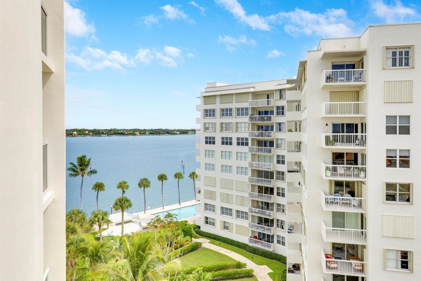 2800 N Flager 815 view