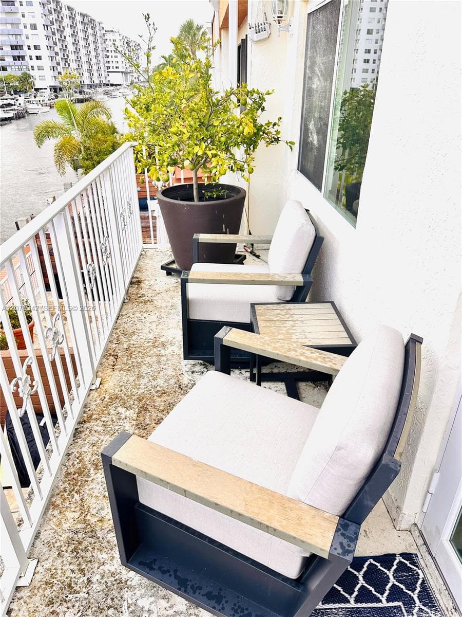 3864 NE 167th St #5 photo 15