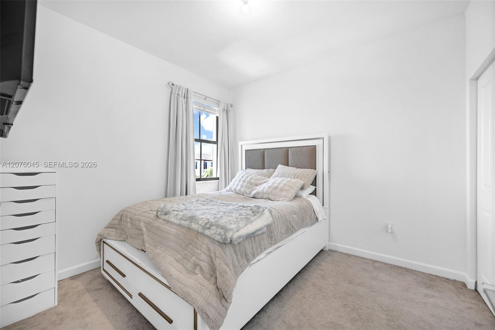12877 SW 232nd Ln photo 10
