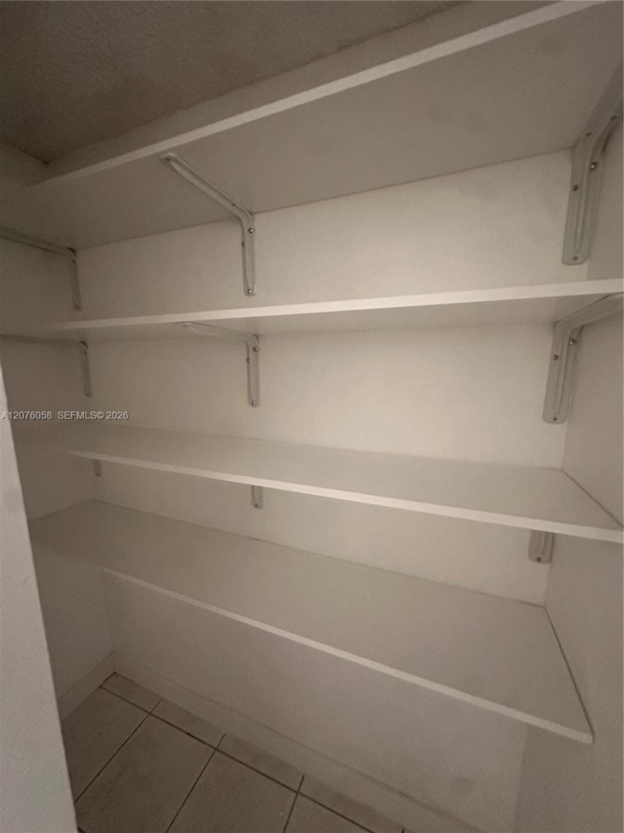 CALUSA CLUB VILG BLDG D N · #401DN in Miami - Photo 26