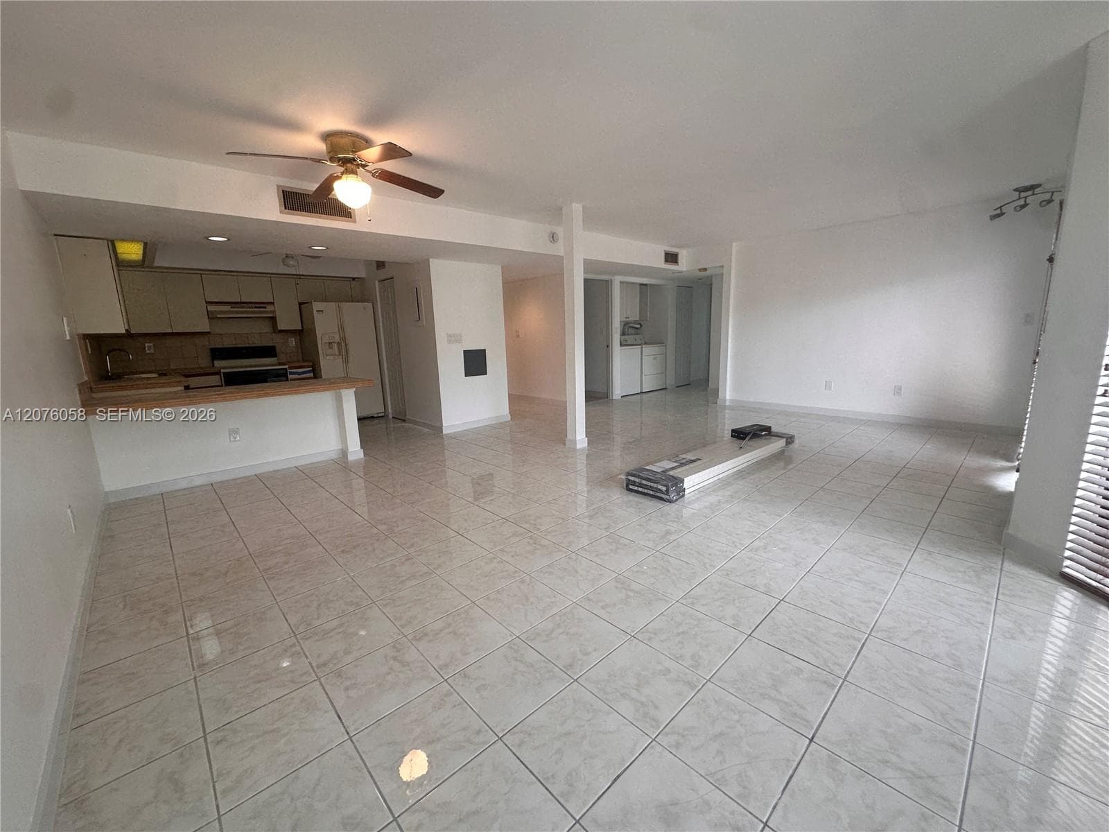 CALUSA CLUB VILG BLDG D N · #401DN in Miami - Photo 7