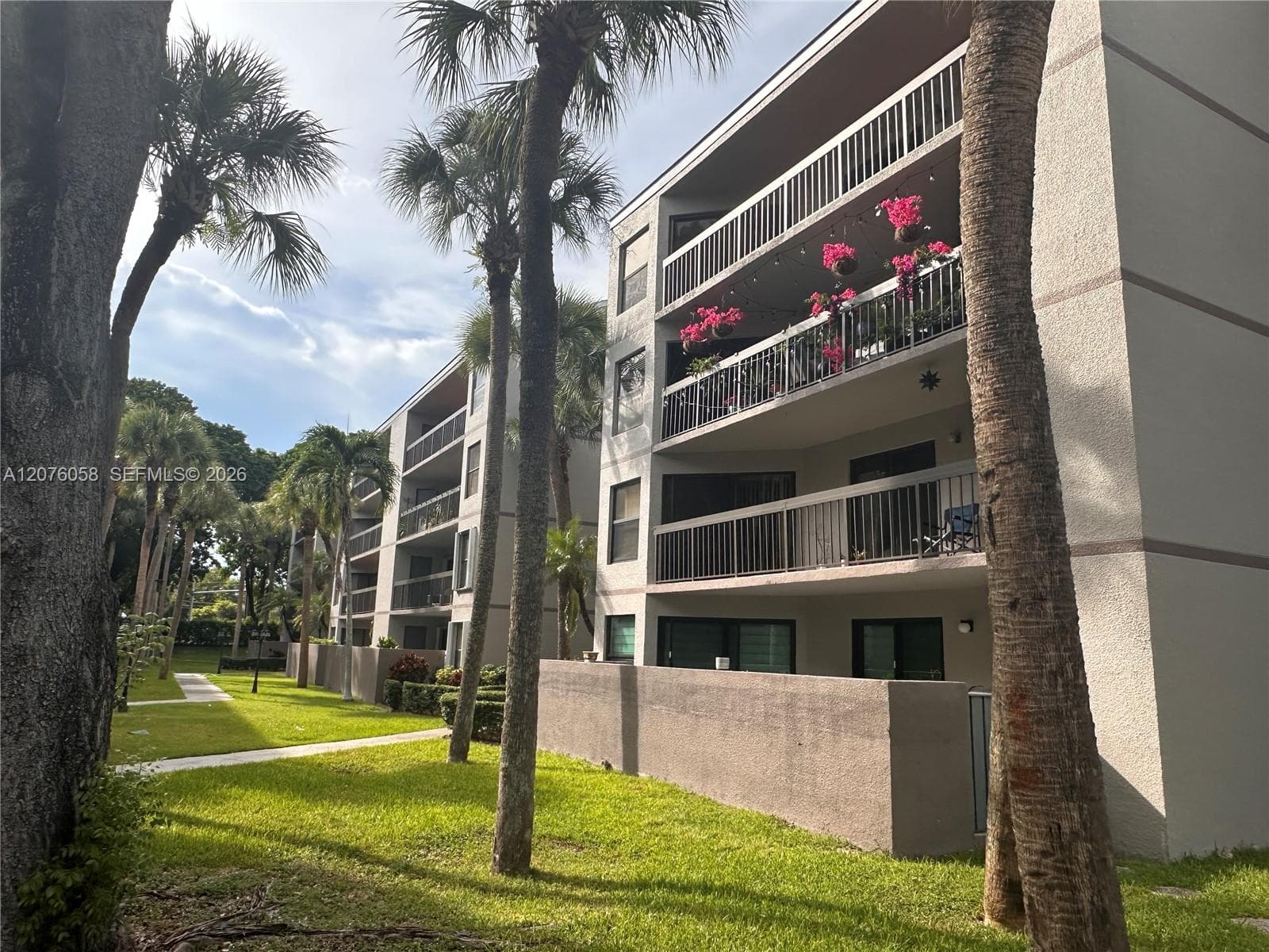 CALUSA CLUB VILG BLDG D N · #401DN in Miami - Photo 3