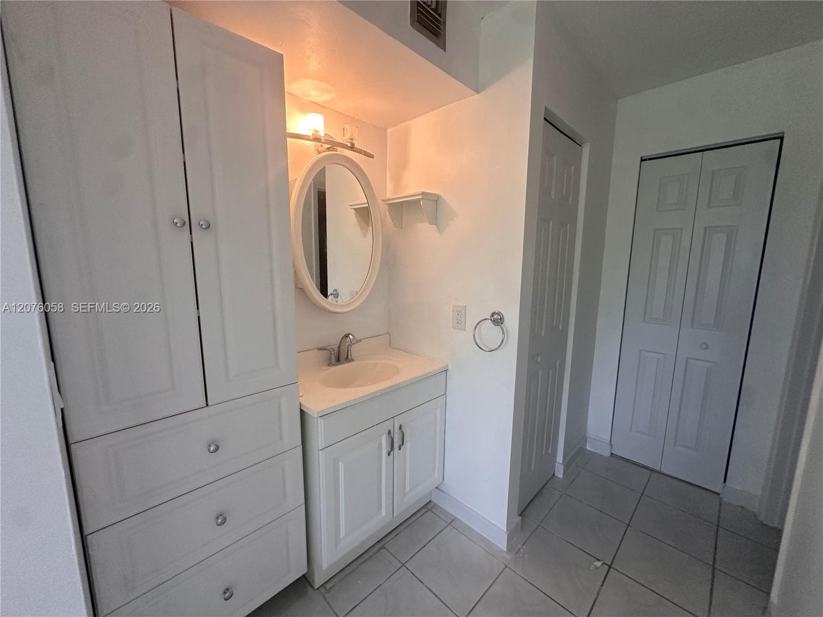 CALUSA CLUB VILG BLDG D N · #401DN in Miami - Photo 18