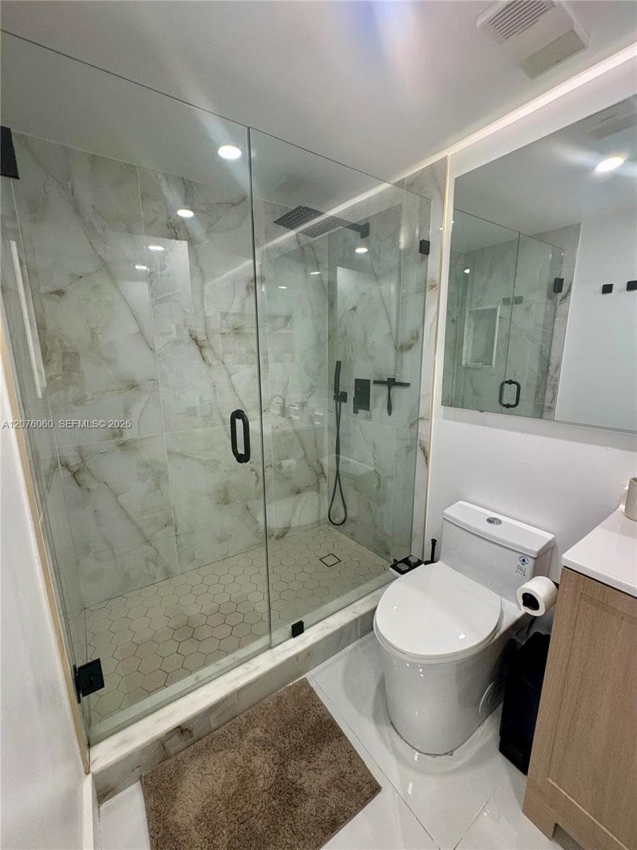 MADISON DOWNTOWN CONDO · #E-1201 in Miami - Photo 12