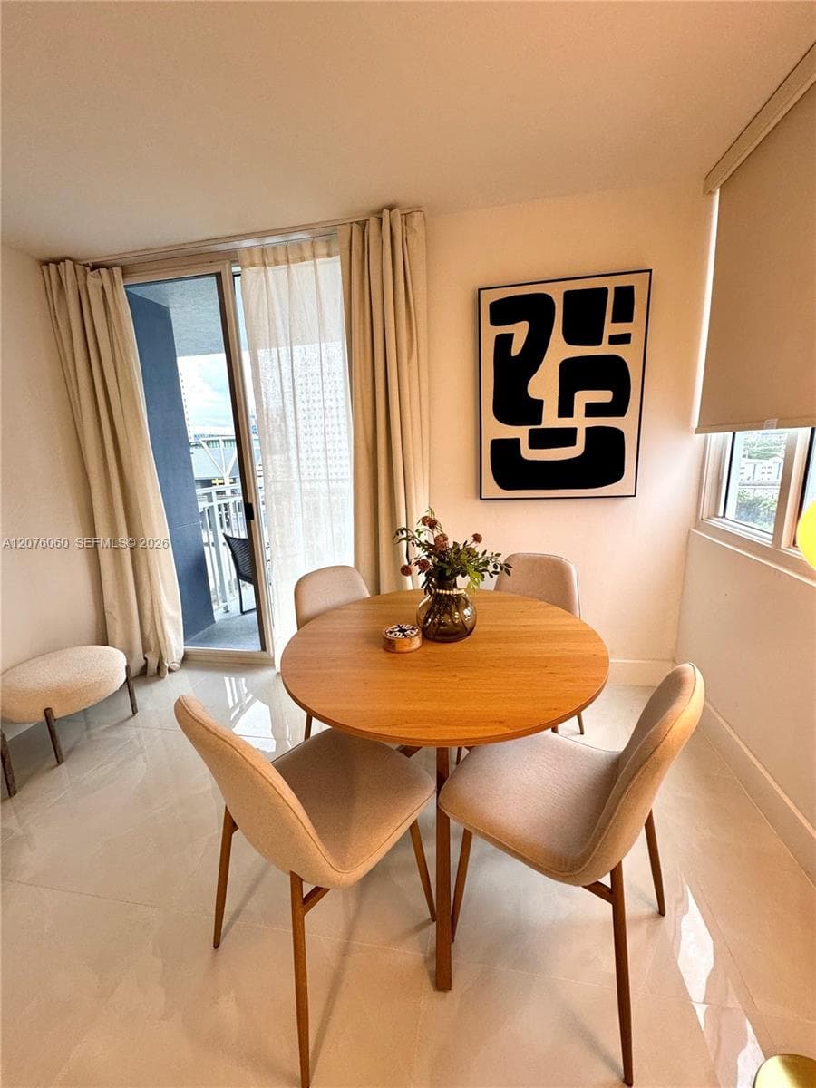 MADISON DOWNTOWN CONDO · #E-1201 in Miami - Photo 4